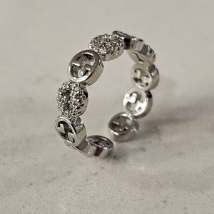 NEW Adjustable Silver & Zicron Alternating G Design Ring